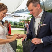 Hochzeitsfotografie Goitzsche in Bitterfeld Villa Bernsteinsee mit freier Trauung _10